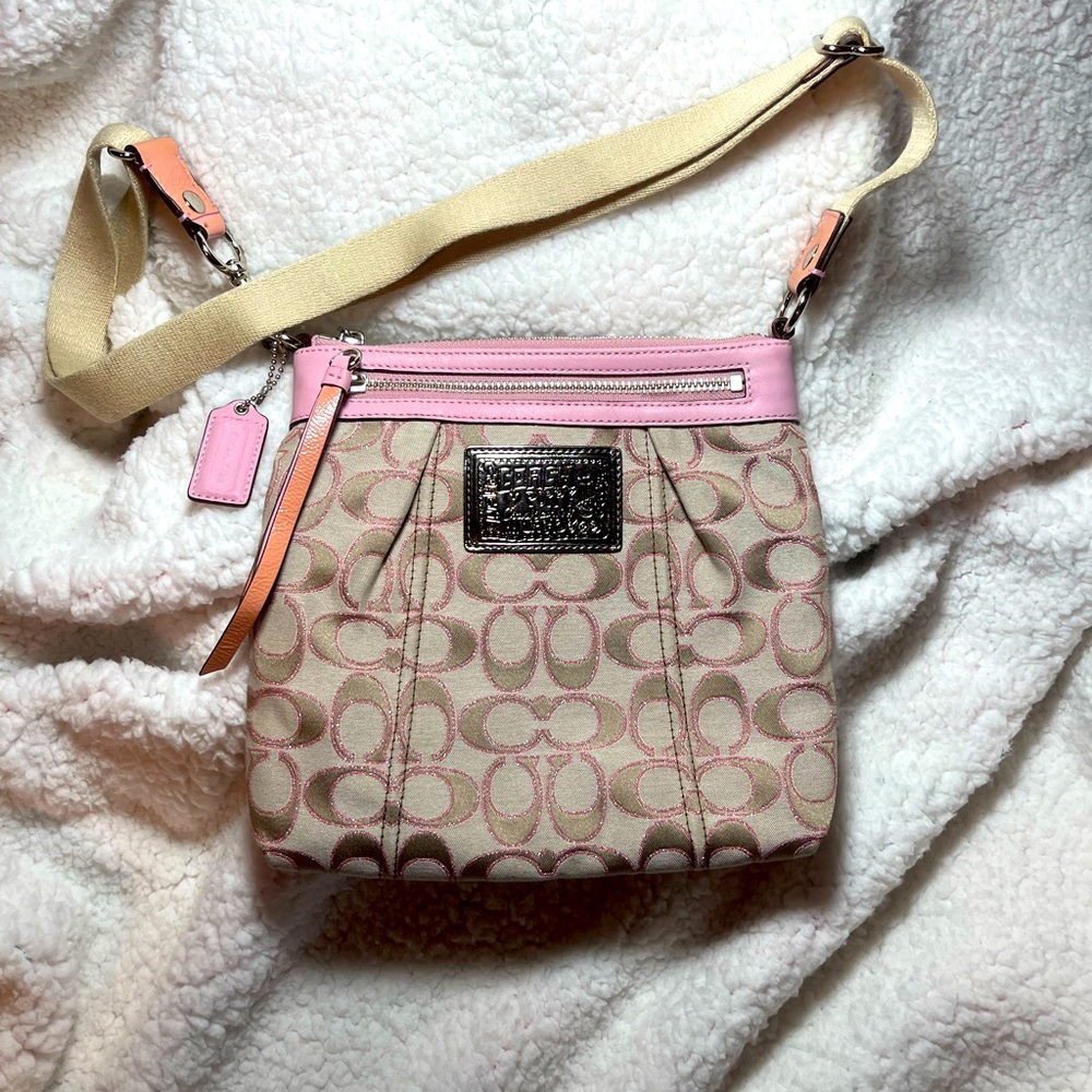 NWT-Coach Poppy Signature Sateen Lurex Crossbody Swingpack Bag